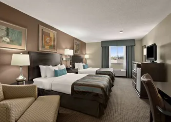 Wingate by Wyndham Pueblo hotel thumbnail 5