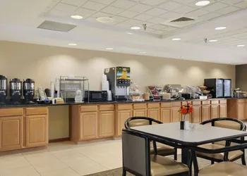 Wingate by Wyndham Pueblo hotel thumbnail 7