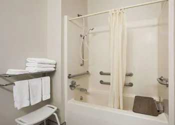 Wingate by Wyndham Pueblo hotel thumbnail 8