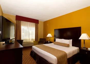 Quality Inn Plant City - Lakeland hotel thumbnail 5