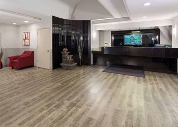 Ramada by Wyndham Parsippany hotel thumbnail 4