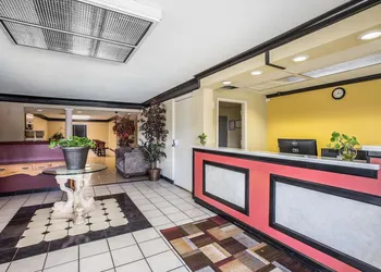 Rodeway Inn Expo Center hotel thumbnail 2