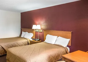 Rodeway Inn Expo Center hotel thumbnail 5