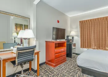 Days Inn by Wyndham Coliseum Montgomery AL hotel thumbnail 4