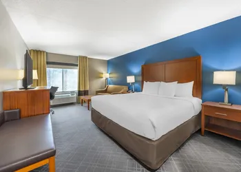 Comfort Inn & Suites Chattanooga West - Lookout Mountain hotel thumbnail 5