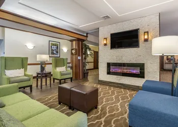 Comfort Inn Williamsport hotel thumbnail 3