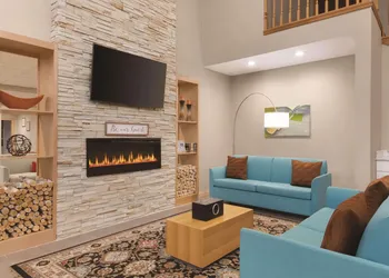 Country Inn & Suites by Radisson, Beavercreek-Dayton hotel thumbnail 4