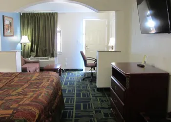Regency Inn hotel thumbnail 8