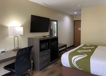 AmericInn by Wyndham Fort Atkinson hotel thumbnail 7