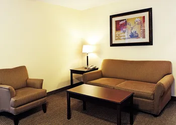 Holiday Inn Express & Suites Slave Lake by IHG hotel thumbnail 2
