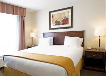 Holiday Inn Express & Suites Slave Lake by IHG hotel thumbnail 4