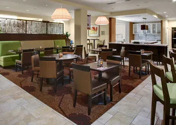 Hilton Garden Inn Edmonton International Airport hotel thumbnail 7