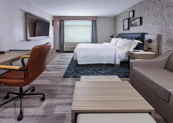 Four Points by Sheraton Appleton hotel thumbnail 6
