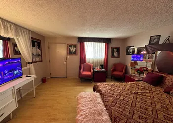 Stagecoach 66 Motel by Capital O hotel thumbnail 5