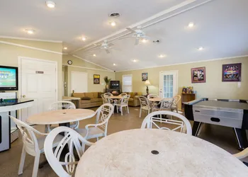 Country Club Villas hotel thumbnail 2