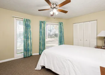 Country Club Villas hotel thumbnail 5