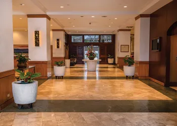 Waikiki Marina Resort at the Ilikai hotel thumbnail 3