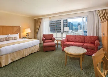 Waikiki Marina Resort at the Ilikai hotel thumbnail 6