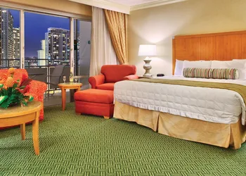 Waikiki Marina Resort at the Ilikai hotel thumbnail 7