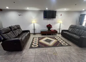 Americas Best Value Inn & Suites Jackson, TN hotel thumbnail 5