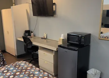 Americas Best Value Inn & Suites Jackson, TN hotel thumbnail 7