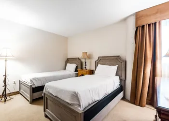 Silver King by All Seasons Resort Lodging hotel thumbnail 4