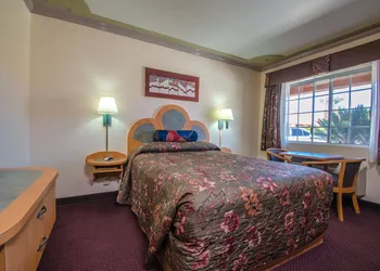 Economy Inn hotel thumbnail 6