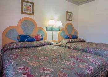 Economy Inn hotel thumbnail 8