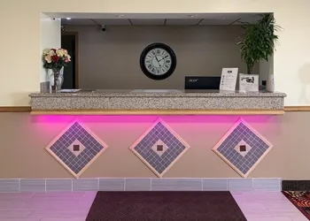 Budgetinn & Suites hotel thumbnail 2