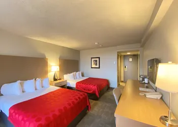 Penticton Lakeside Resort and Conference Centre hotel thumbnail 3