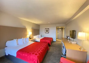 Penticton Lakeside Resort and Conference Centre hotel thumbnail 8