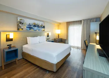 Comfort Inn hotel thumbnail 4