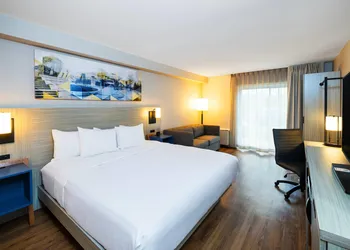 Comfort Inn hotel thumbnail 8