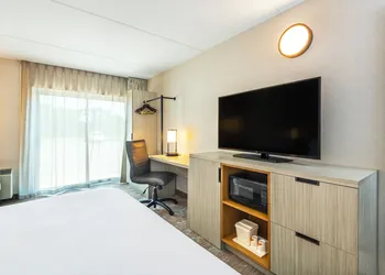 Comfort Inn Parry Sound hotel thumbnail 6