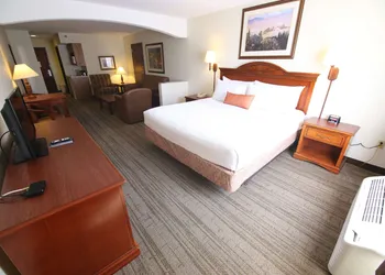 Crown Pointe Lodge, BW Signature Collection hotel thumbnail 6