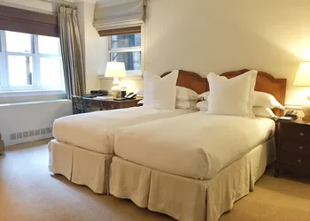 The Lowell hotel thumbnail 7