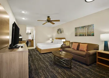 La Fuente Inn & Suites hotel thumbnail 6