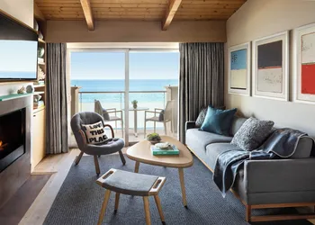 Malibu Beach Inn hotel thumbnail 8