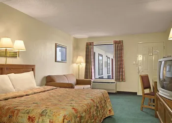 Days Inn by Wyndham Apple Valley Pigeon Forge/Sevierville hotel thumbnail 7