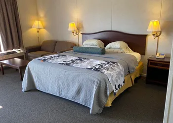 Sherwood Motel hotel thumbnail 2