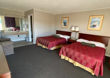 Sherwood Motel hotel thumbnail 3