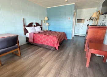 Sherwood Motel hotel thumbnail 5