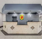 Super 8 by Wyndham Garysburg/Roanoke Rapids hotel detail image 3