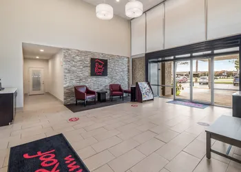 Red Roof Inn Lewisville hotel thumbnail 3