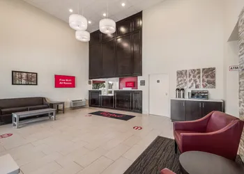 Red Roof Inn Lewisville hotel thumbnail 4