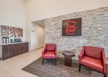Red Roof Inn Lewisville hotel thumbnail 5