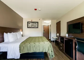Quality Inn Carrollton hotel thumbnail 7