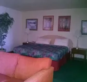 Val U Stay Inn and Suites hotel detail image 4