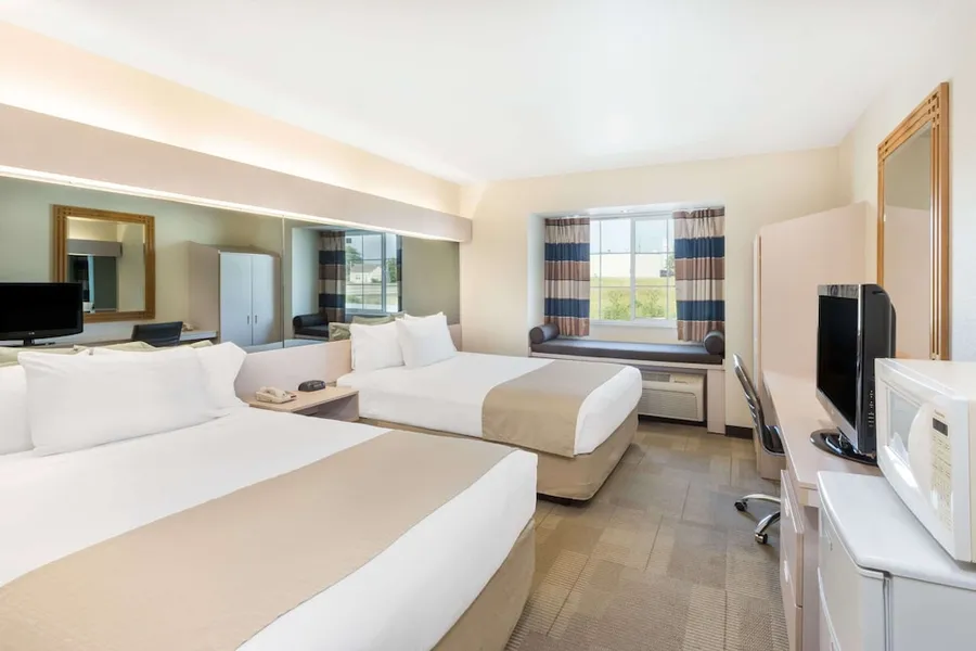 Microtel Inn & Suites by Wyndham Sainte Genevieve hotel detail image 6