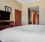 Comfort Inn & Suites Clinton - Jackson West hotel detail image 7